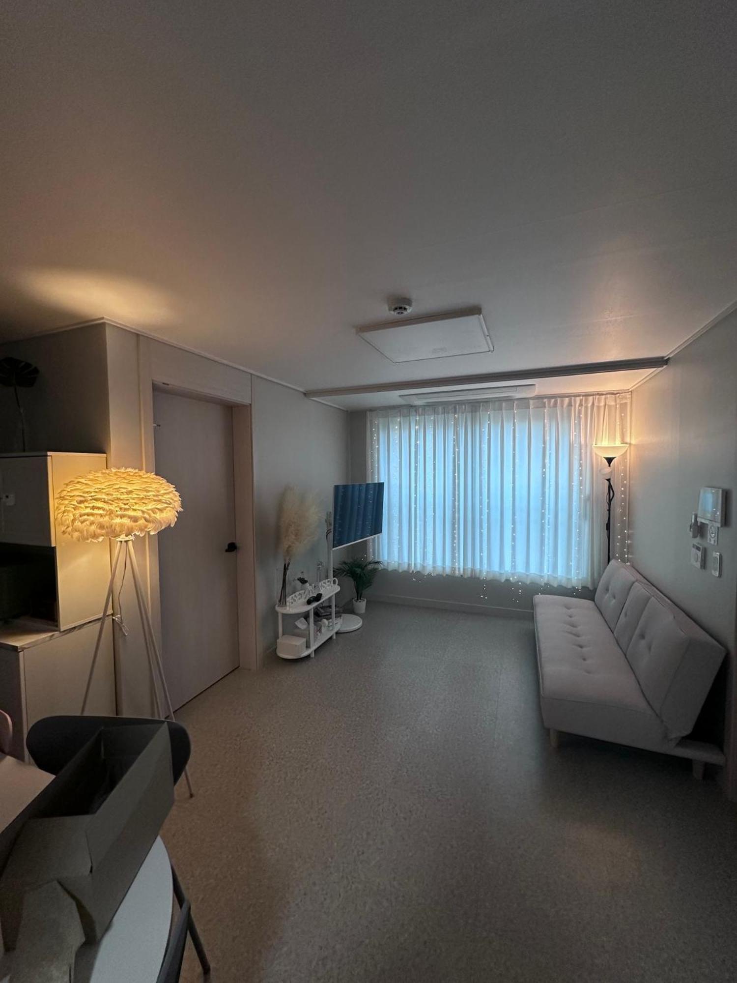 Bed & Breakfast Present In Suseo