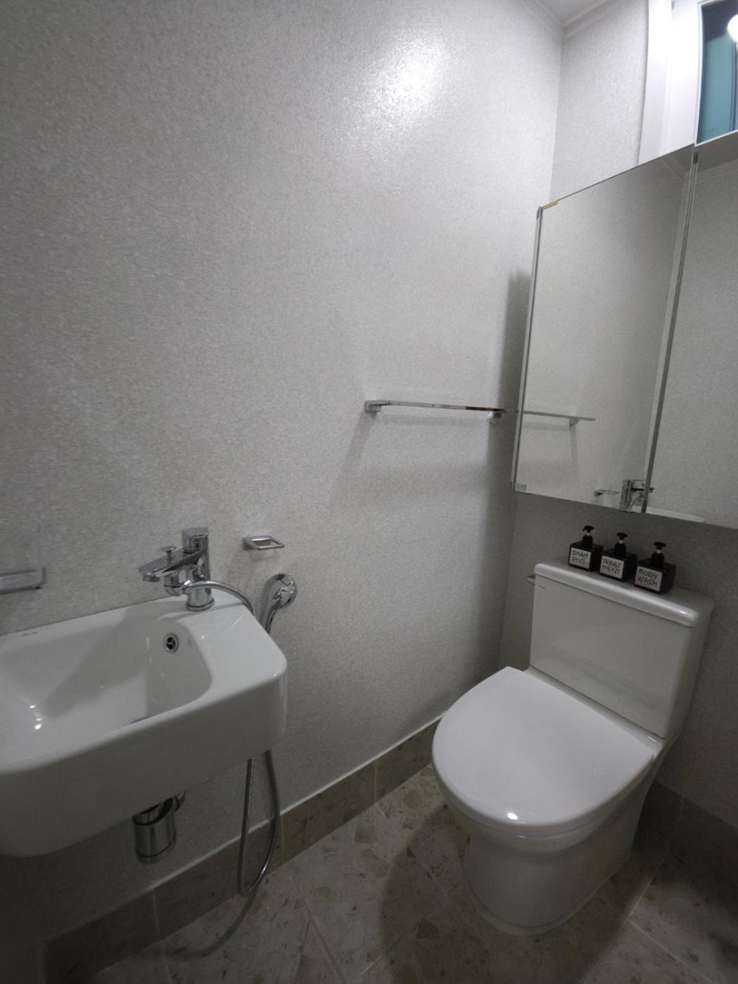 Bed & Breakfast Present In Suseo Seoul
